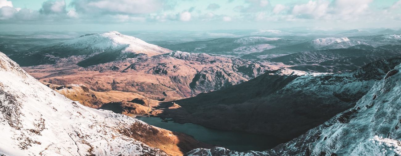 snowdonia in the winter