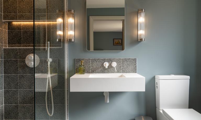 Ensuite