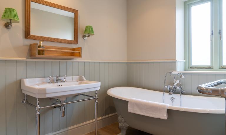 Ensuite with freestanding bath