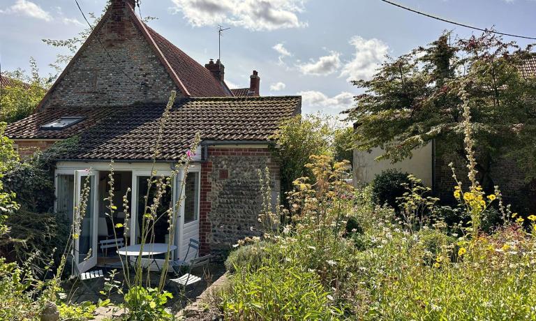Well Cottage Exterior