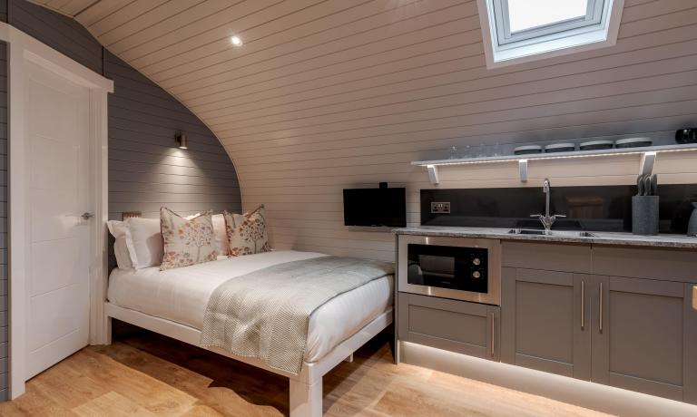 Open Plan Living & Sleeping Space